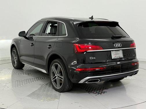 2022 Audi Q5 55 S line Premium Plus