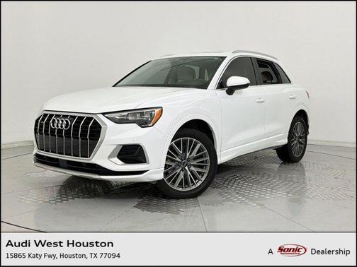 2022 Audi Q3 40 Premium