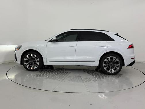 2026 Audi Q8 55 Premium Plus