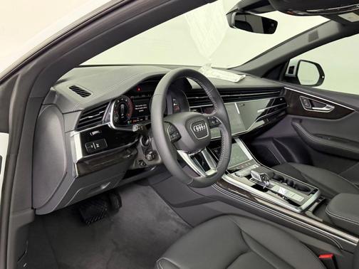 2026 Audi Q8 55 Premium Plus