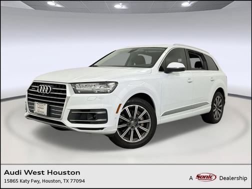 White 2019 Audi Q7 45 Premium Plus