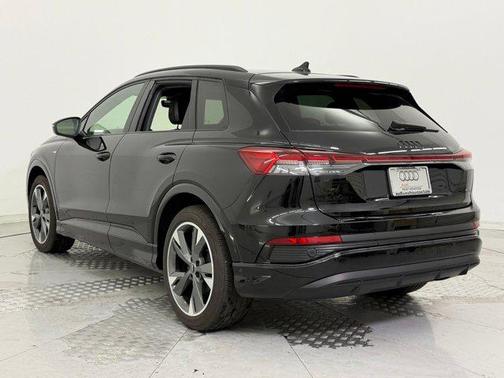 2024 Audi Q4 e-tron Prestige 55 quattro