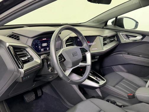 2024 Audi Q4 e-tron Prestige 55 quattro