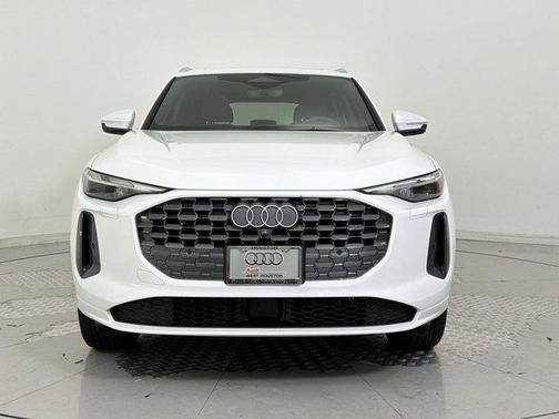 Arkona White 2025 Audi Q5 Premium TFSI quattro S tronic