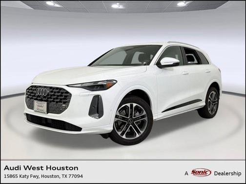 2025 Audi Q5 Premium TFSI quattro S tronic