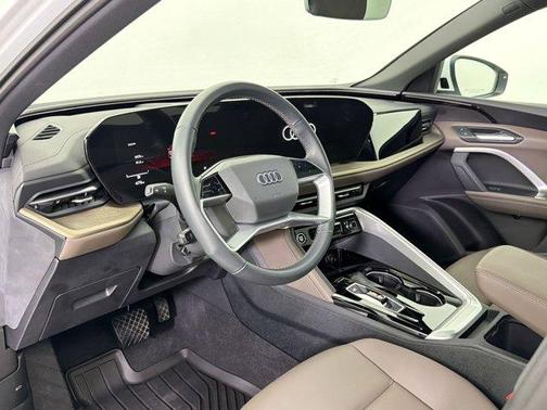 Arkona White 2025 Audi Q5 Premium TFSI quattro S tronic