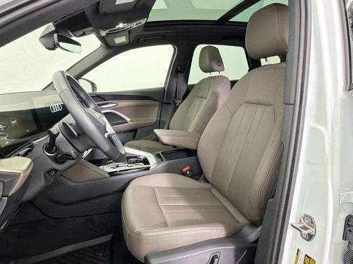 2025 Audi Q5 Premium TFSI quattro S tronic