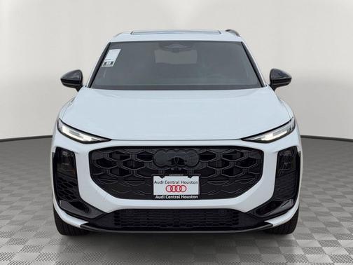 Glacier White Metallic 2026 Audi Q3 TFSI quattro S tronic