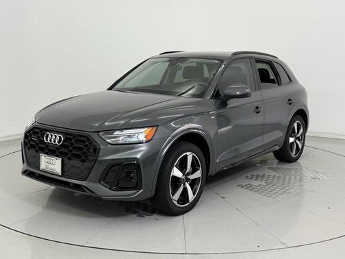 2022 Audi Q5 45 S line Premium Plus