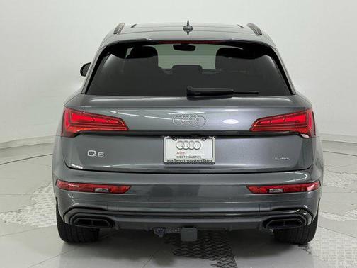 2022 Audi Q5 45 S line Premium Plus