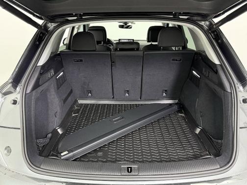 2022 Audi Q5 45 S line Premium Plus