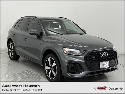 2022 Audi Q5 45 S line Premium Plus