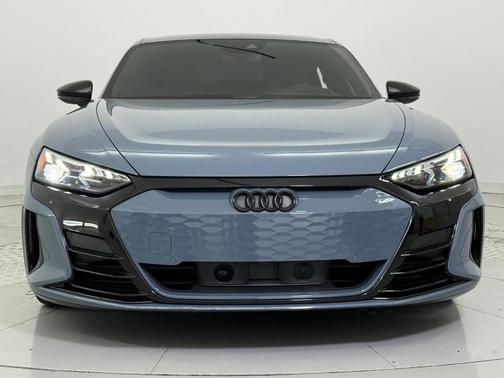 2023 Audi e-tron GT Premium Plus quattro