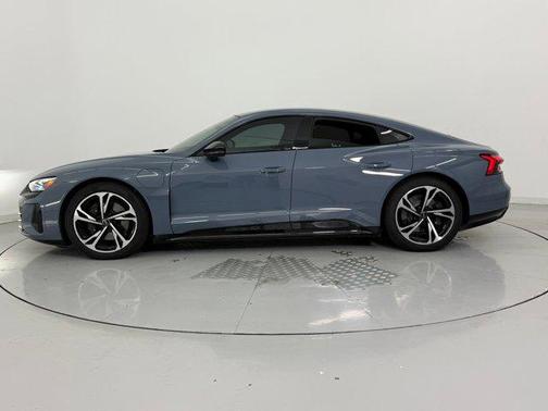 2023 Audi e-tron GT Premium Plus quattro
