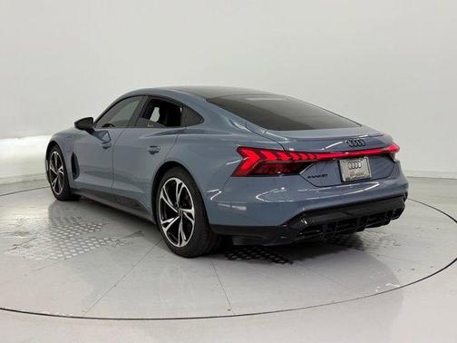 2023 Audi e-tron GT Premium Plus quattro