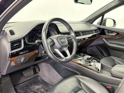 Night Black 2018 Audi Q7 3.0T Premium Plus