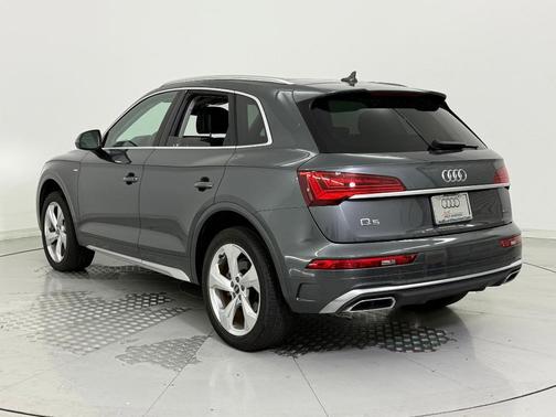 2023 Audi Q5 45 S line Premium Plus