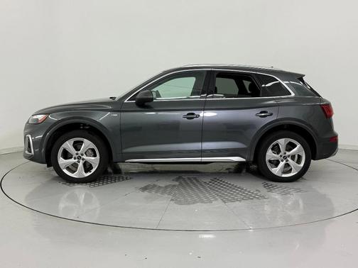 2023 Audi Q5 45 S line Premium Plus