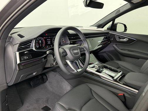 2026 Audi Q7 55 Premium Plus