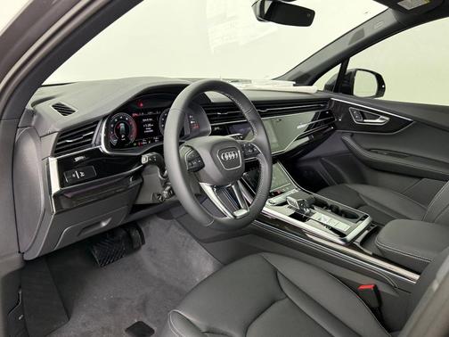 2026 Audi Q7 55 Premium Plus
