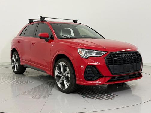 Tango Red Metallic 2022 Audi Q3 45 S line Premium Plus