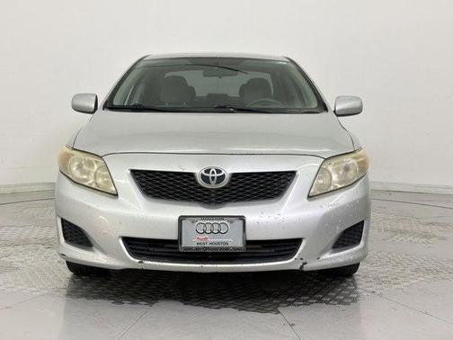 Classic Silver Metallic 2010 Toyota Corolla LE