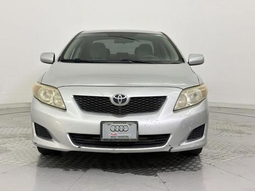 Classic Silver Metallic 2010 Toyota Corolla LE