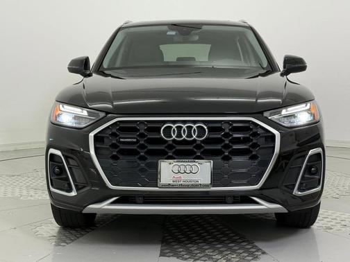 2023 Audi Q5 45 S line Premium