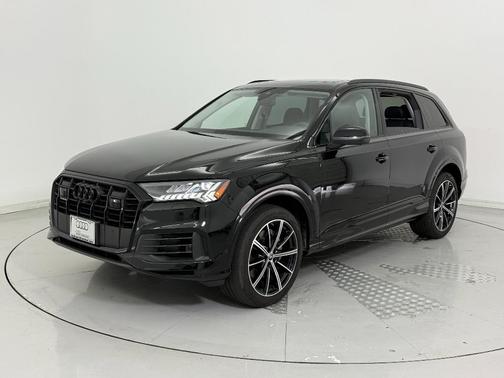 2024 Audi Q7 55 Premium Plus