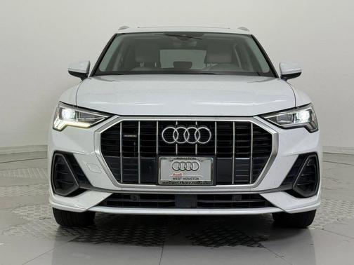 2019 Audi Q3 2.0T S line Premium Plus