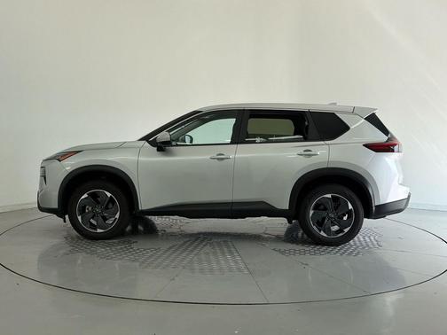 Brilliant Silver Metallic 2024 Nissan Rogue SV