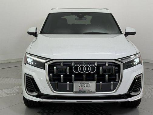 2025 Audi Q7 55 Premium