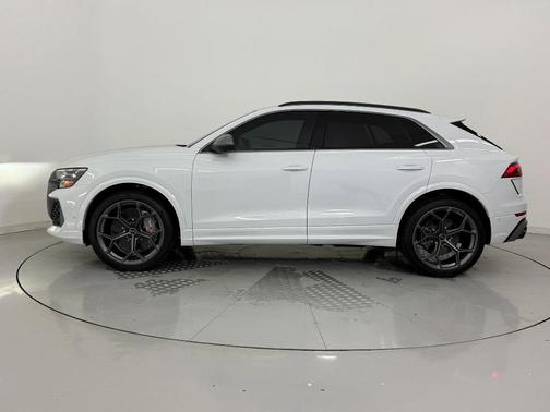 2025 Audi RS Q8 4.0T
