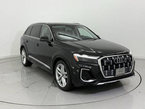 2025 Audi Q7 55 Premium Plus