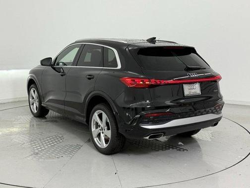 2025 Audi Q5 Premium Plus TFSI quattro S tronic