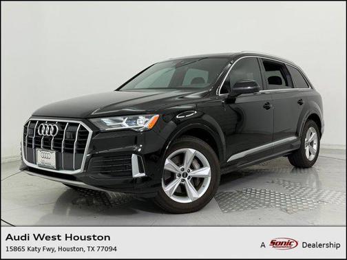 2023 Audi Q7 45 Premium
