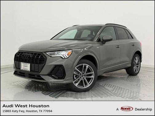 2025 Audi Q3 Premium 45 TFSI S line quattro Tiptronic