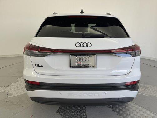 2025 Audi Q4 e-tron Premium 45 RWD