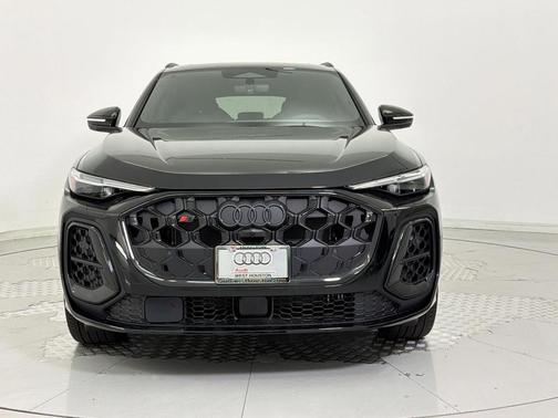 Mythos Black Metallic 2026 Audi SQ5 3.0T Premium Plus