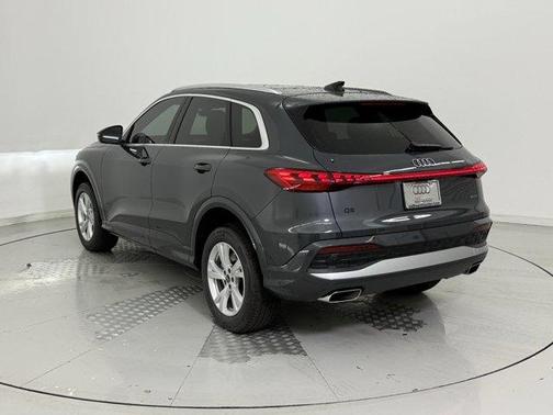 2025 Audi Q5 Premium