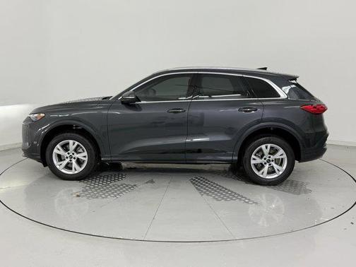 2025 Audi Q5 Premium