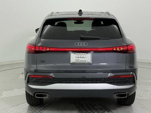 2025 Audi Q5 Premium
