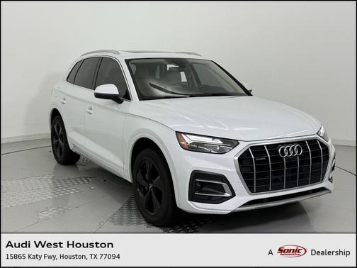 2022 Audi Q5 40 Premium Plus