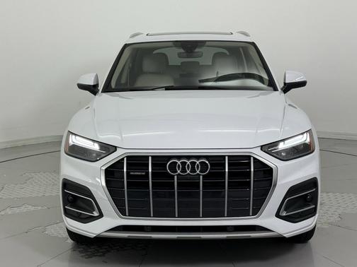 2022 Audi Q5 40 Premium Plus