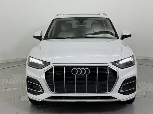 2022 Audi Q5 40 Premium Plus