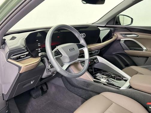 District Green Metallic 2025 Audi Q5 Premium TFSI quattro S tronic