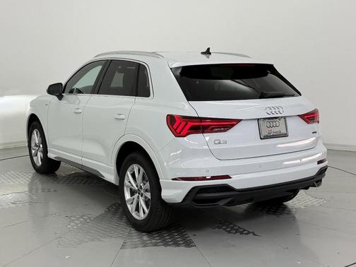 2025 Audi Q3 45 S line Premium Plus