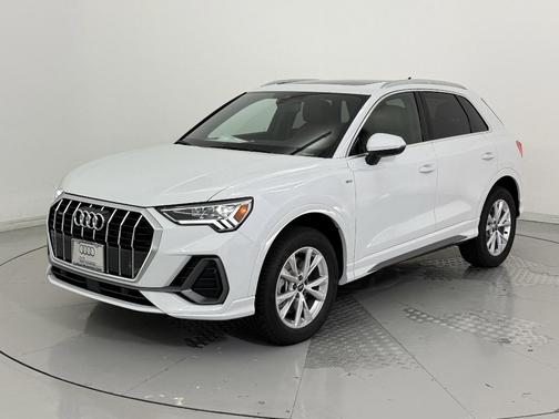 2025 Audi Q3 45 S line Premium Plus