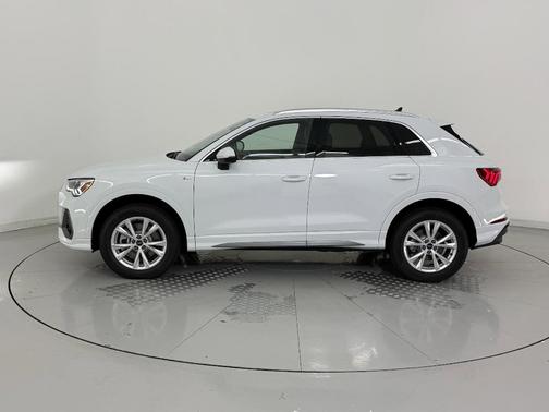 2025 Audi Q3 45 S line Premium Plus