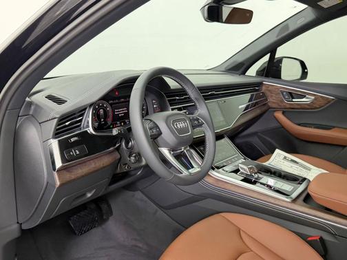 Mythos Black Metallic 2026 Audi Q7 55 Premium Plus